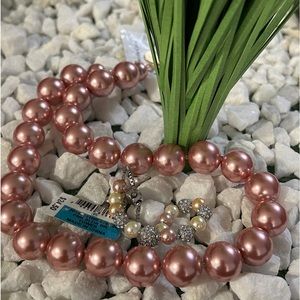 Beaded pink bracelet & necklace set